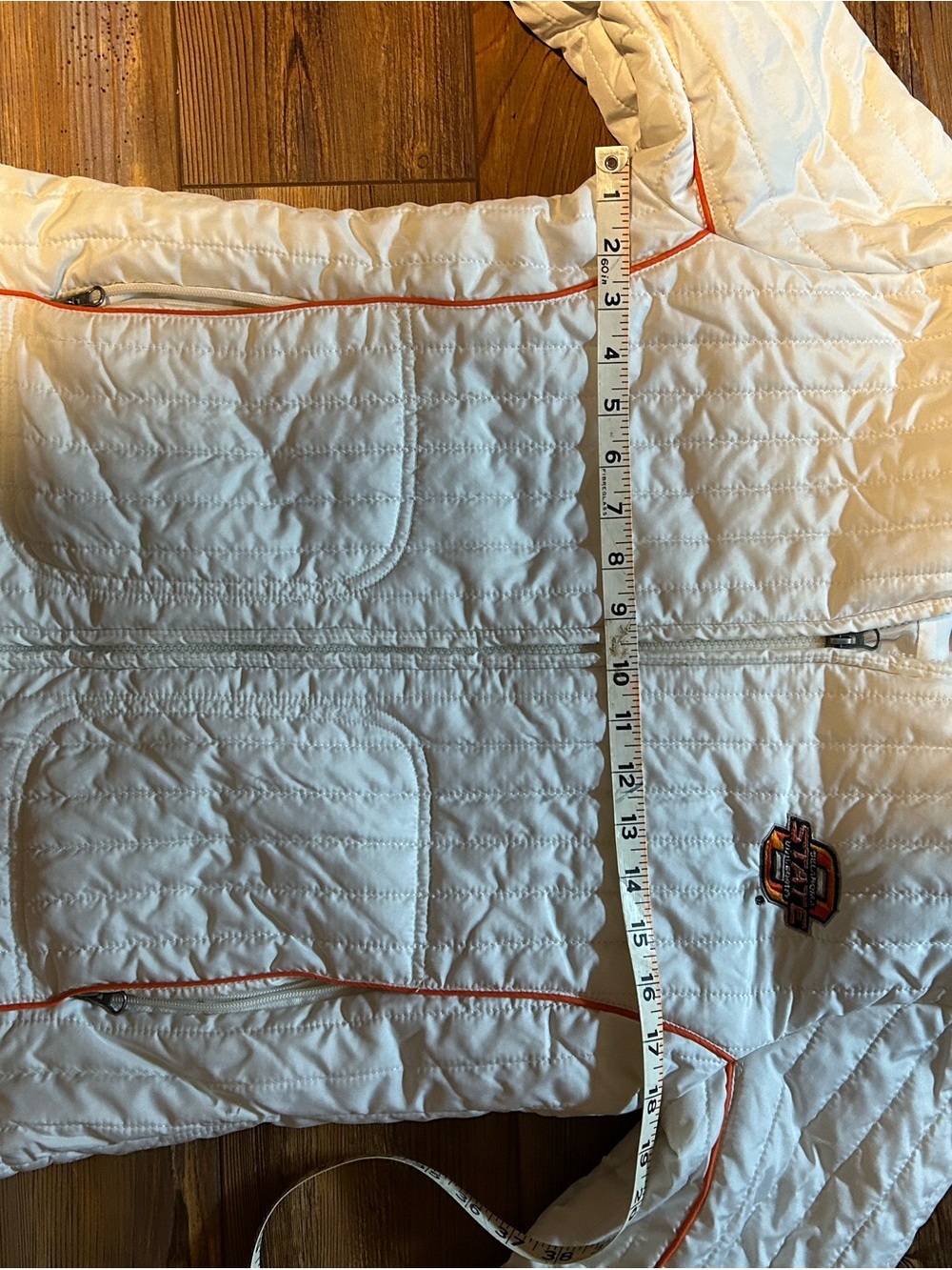 G111 Sports by Carl Banks Oklahoma State White Quilted Jacket with OSU logo - Picture 3 of 5